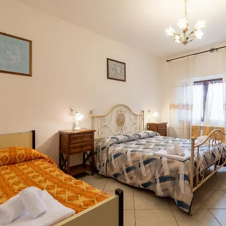 Holiday home Papa Giuseppe La Cantina *