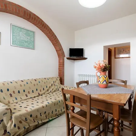 Papa Giuseppe La Cantina Cortona